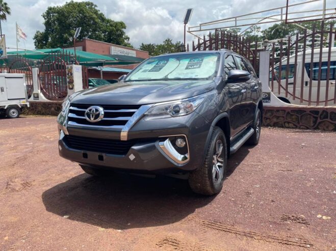 FORTUNER TOYOTA