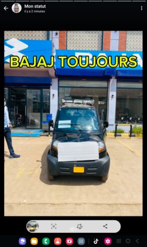 QUTE MINI VÉHICULE BAJAJ