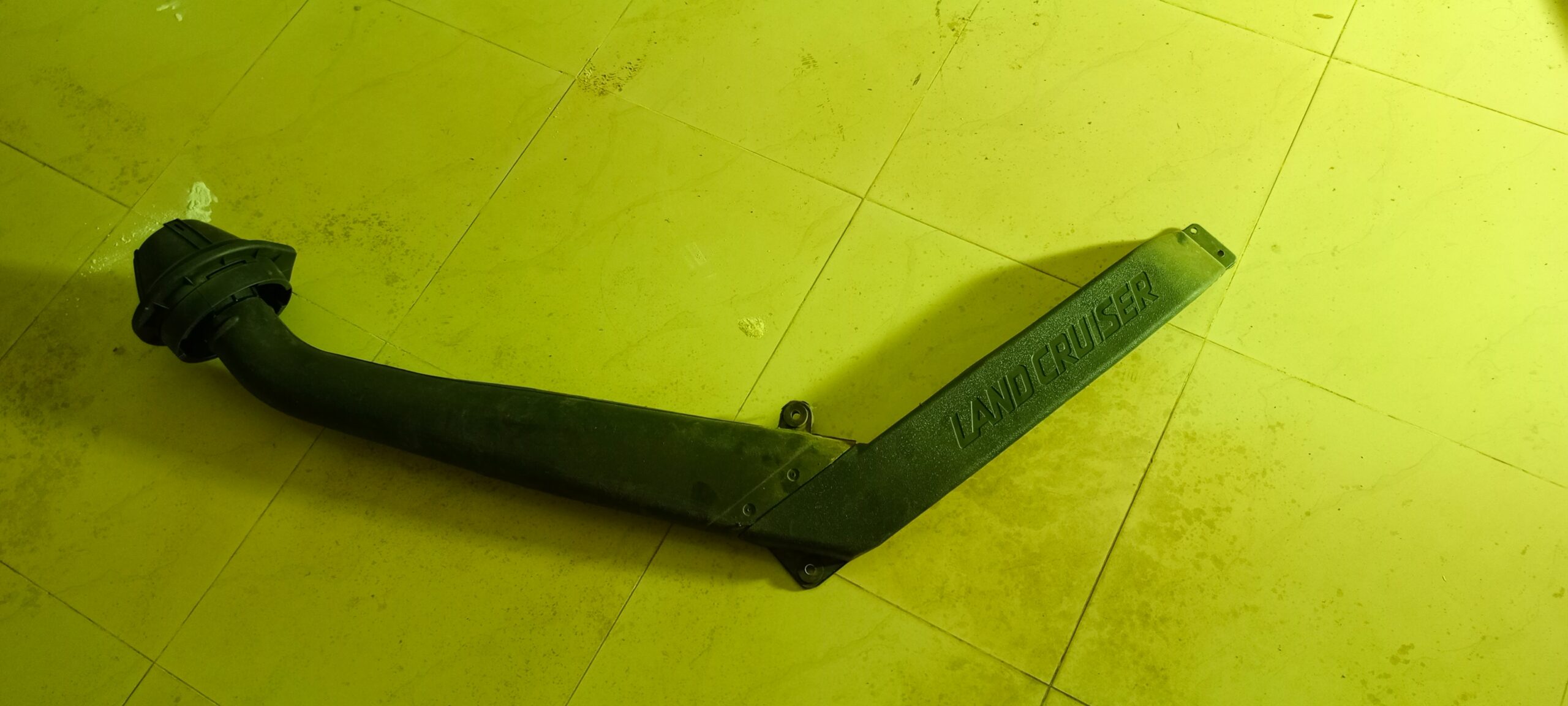 Tuba d’admission d’air Land Cruiser